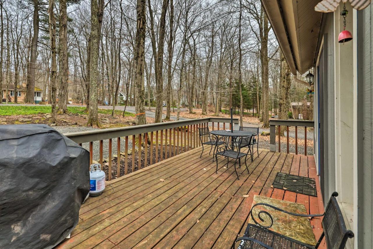 Poconos Vacation Home Walk To Locust Lake! Pocono Lake Екстериор снимка