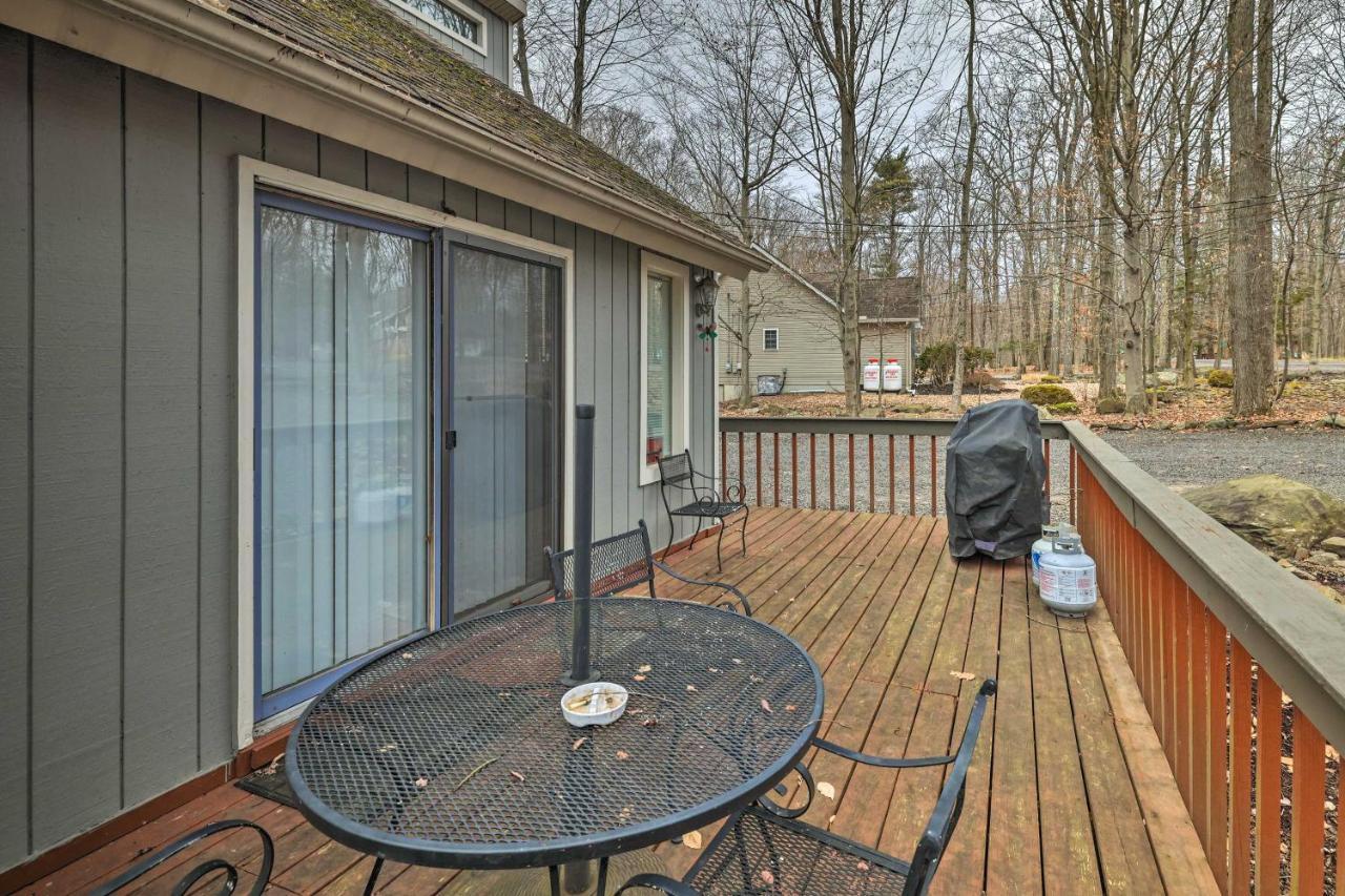 Poconos Vacation Home Walk To Locust Lake! Pocono Lake Екстериор снимка